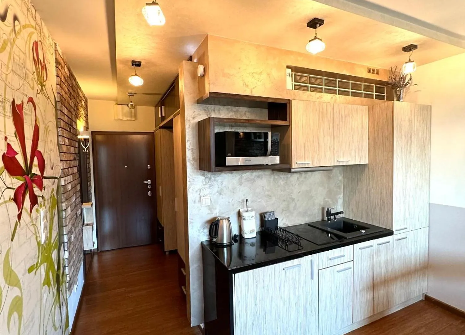 Modern & Cozy Apartment In The Centre Of Krakow Close To The Station 0*,  Poland